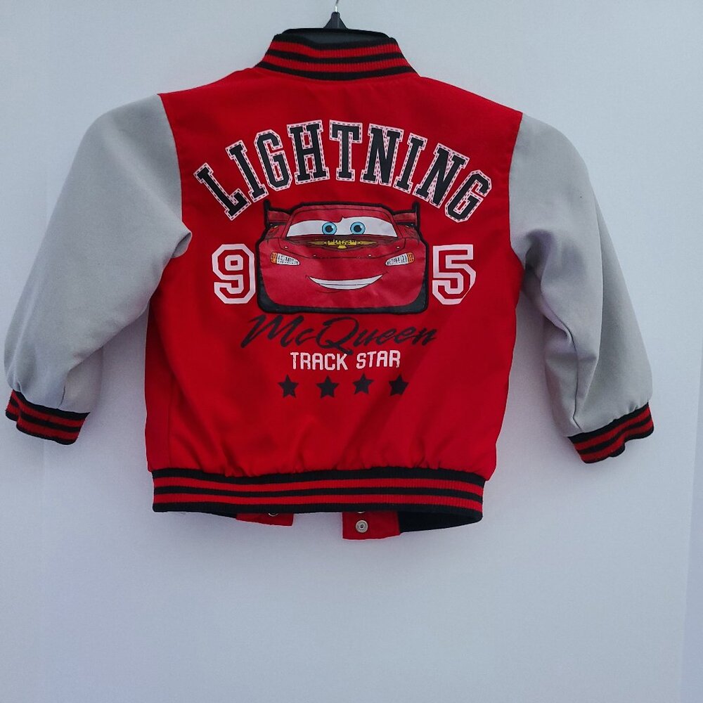 DISNEY STORE RED PIXAR CARS LIGHTING MCQUEEN PATCH VARSITY BOYS JACKET- SIZE 2 - Picture 10 of 16